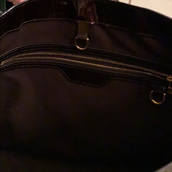 Louis Vuitton Willshire Patent Merlot Leather. - Picture 5 of 5